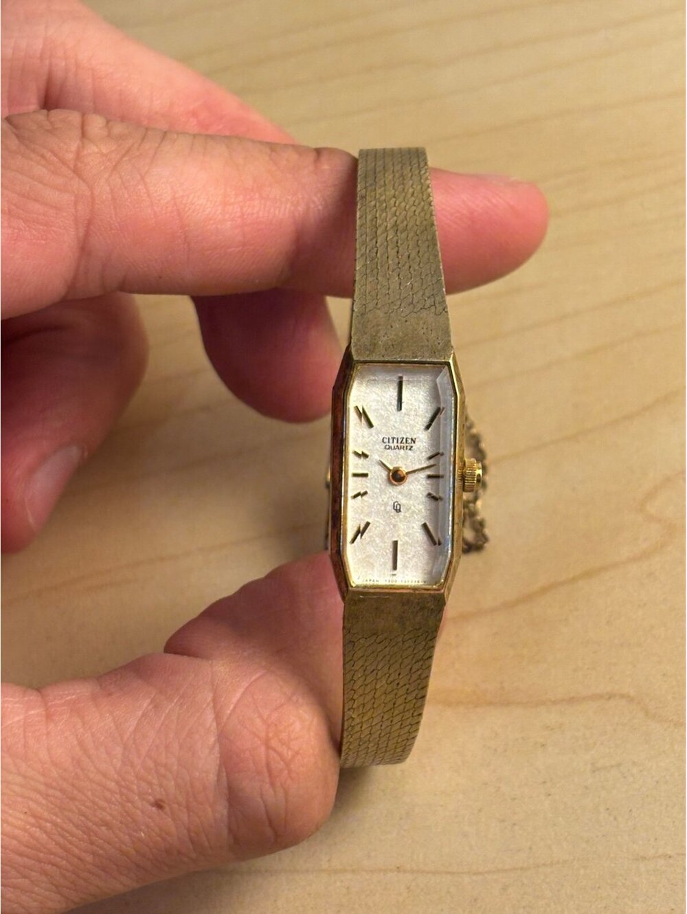 CITIZEN WOMEN'S PETITE ALL GOLD TONE QUARTZ
WATCH, ELONGATED RECTANGULAR DIAL